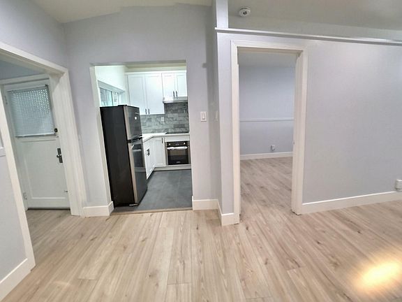 4th image of 1440 Pacheco St