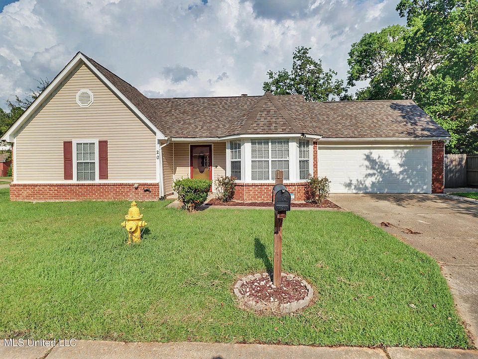1st image of 20 Heather Ln