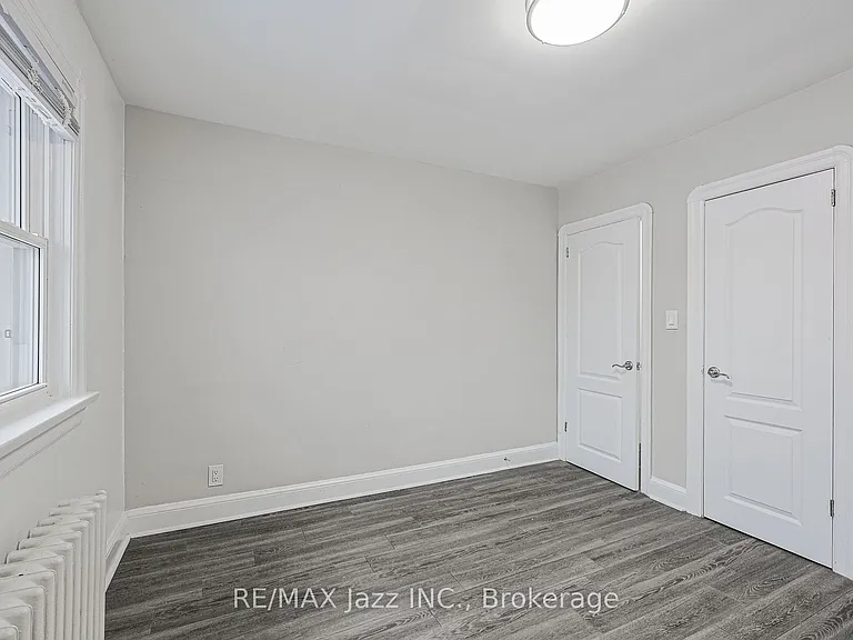 366 Mary St N #4 — Photo 24
