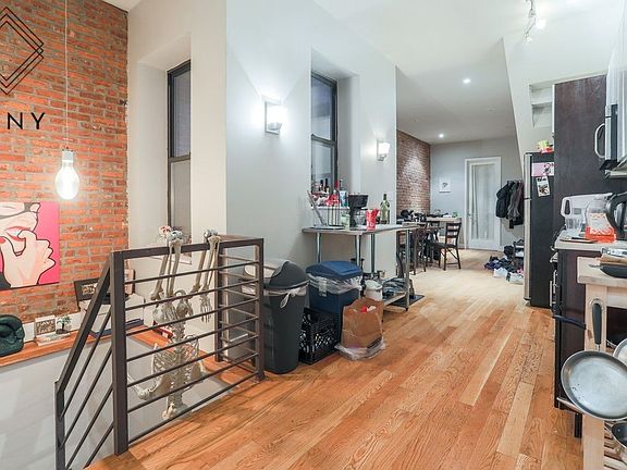 2nd image of 240 Madison St #1D