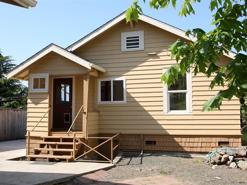 2nd image of 1003 N 31st St
