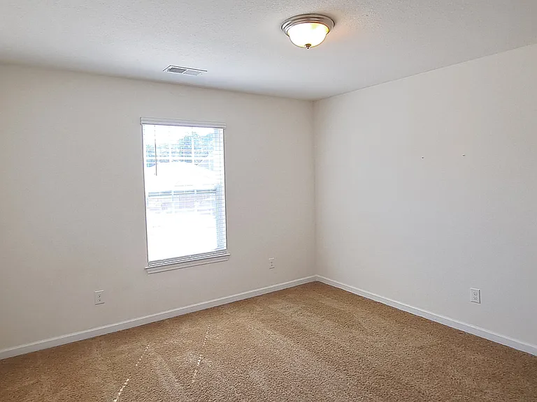 1527 Sergeant Ln — Photo 23