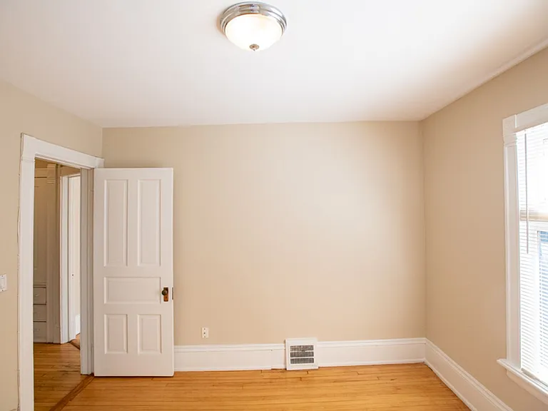 2728 N Murray Ave — Photo 30
