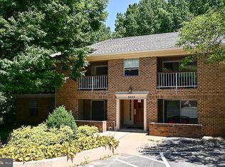 5825 Cove Landing Rd APT 201, Burke, VA 22015