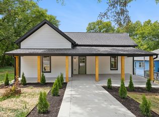 1210 School St, Columbia, TN 38401
