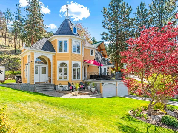 10563 Okanagan Centre Rd W, Lake Country, BC V4V 1M8
