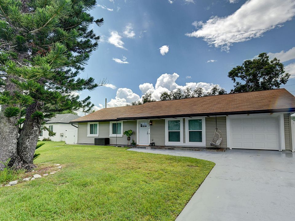 1st image of 662 SE Chapman Avenue