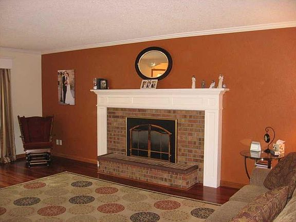 2nd image of 3719 Hayden Dr