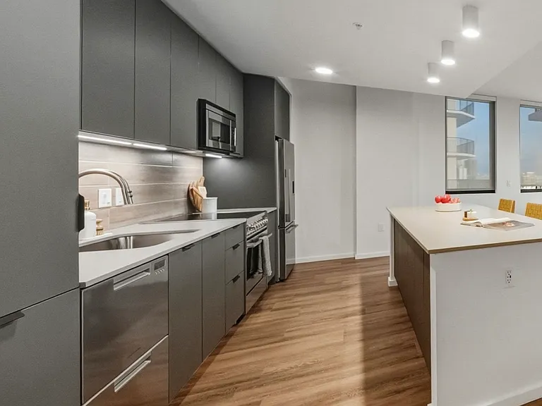 1005 1st Ave N #E0907 — Photo 20