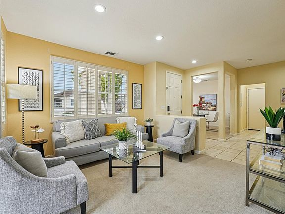 3rd image of 808 Monarch Ct
