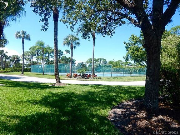4th image of 1600 SE Saint Lucie Blvd APT 207