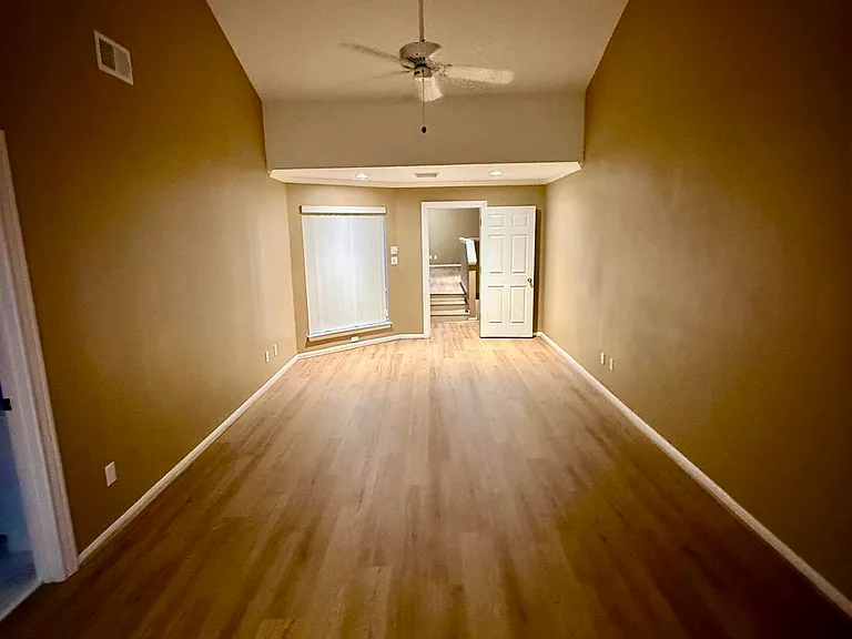 2123 Peckham St — Photo 18