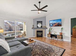 5225 White Willow Dr #F-200, Fort Collins, CO 80528