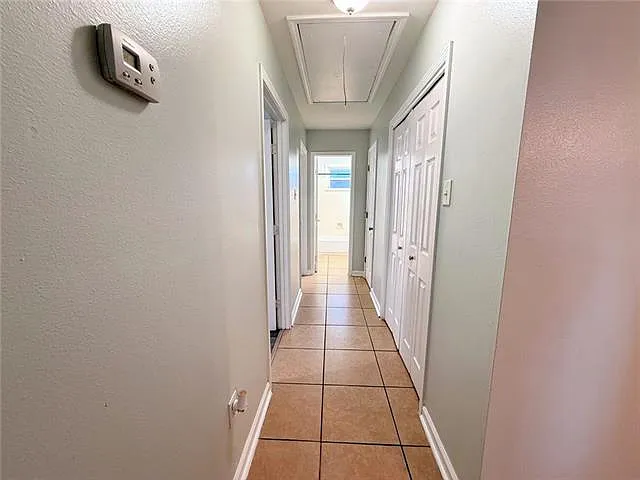 4722 Shalimar Dr — Photo 7