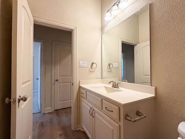 3005 S College Ave — Photo 3