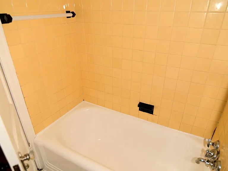 713 Hamlin St NE #1 — Photo 17