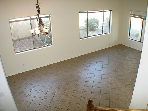 3rd image of 14641 W Clarendon Ave