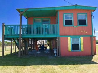 1034 Canal W, Crystal Beach, TX 77650