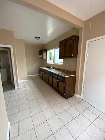1st image of 823 N Banning Blvd APT B