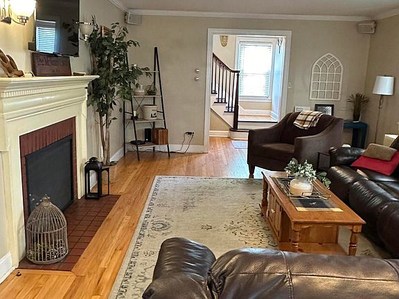 5th image of 4079 Rockwell Street