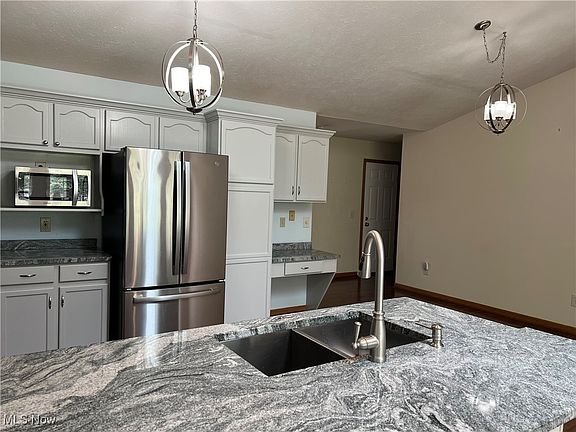 3rd image of 5289 Queen Ann Way