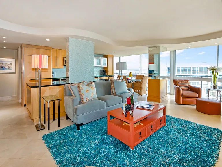 1810 Avenida Del Mundo #1609 — Photo 4