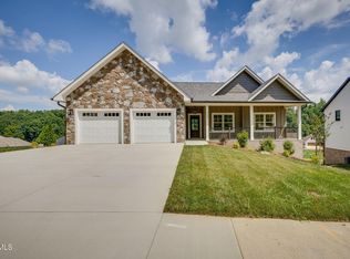 408 Gransley Ct, Johnson City, TN 37615
