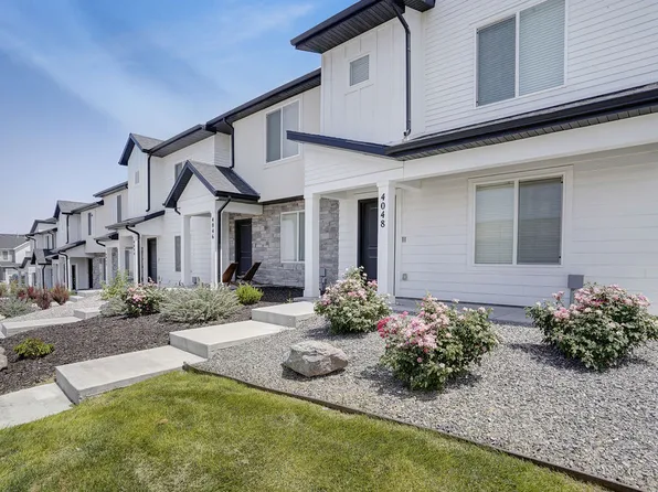 Little Valley Luxury Townhomes