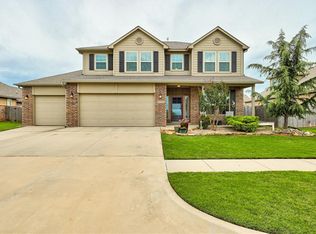 11312 NW 103rd St, Yukon, OK 73099