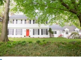 2 Ridon Dr, Hockessin, DE 19707