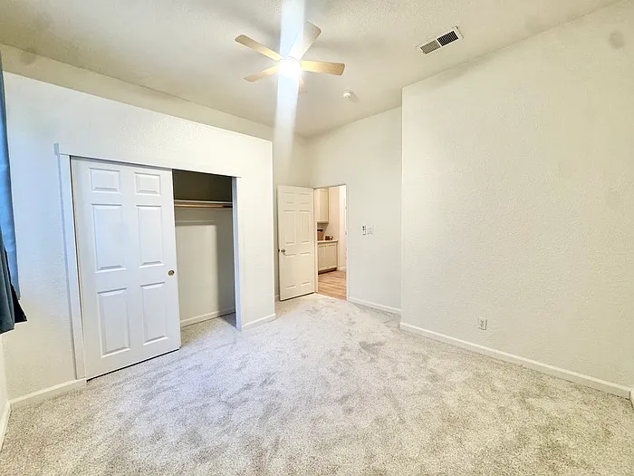 6312 Gold Finch Ct — Photo 4
