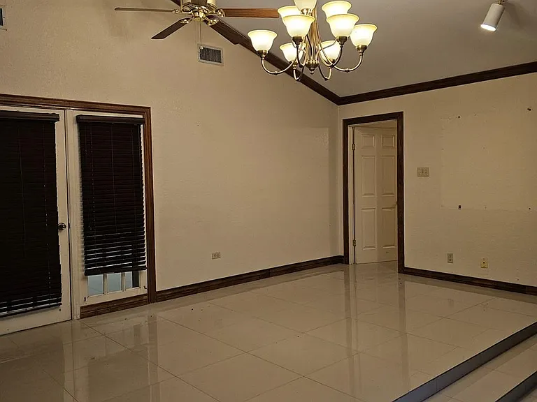 45 Westchester Cir — Photo 13
