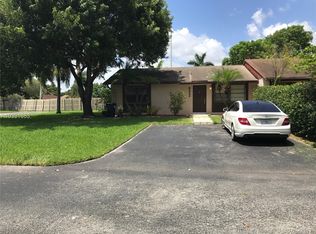 4332 SW 136th Pl, Miami, FL 33175