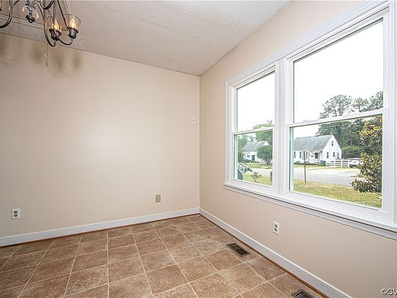 5th image of 2402 Parrish St