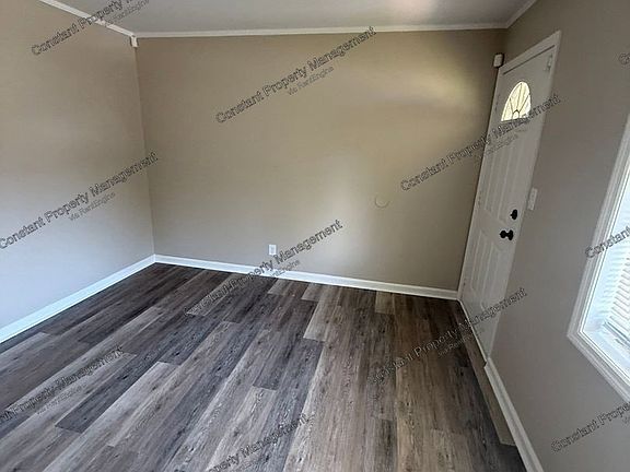3rd image of 4293 Ayers Rd #4295
