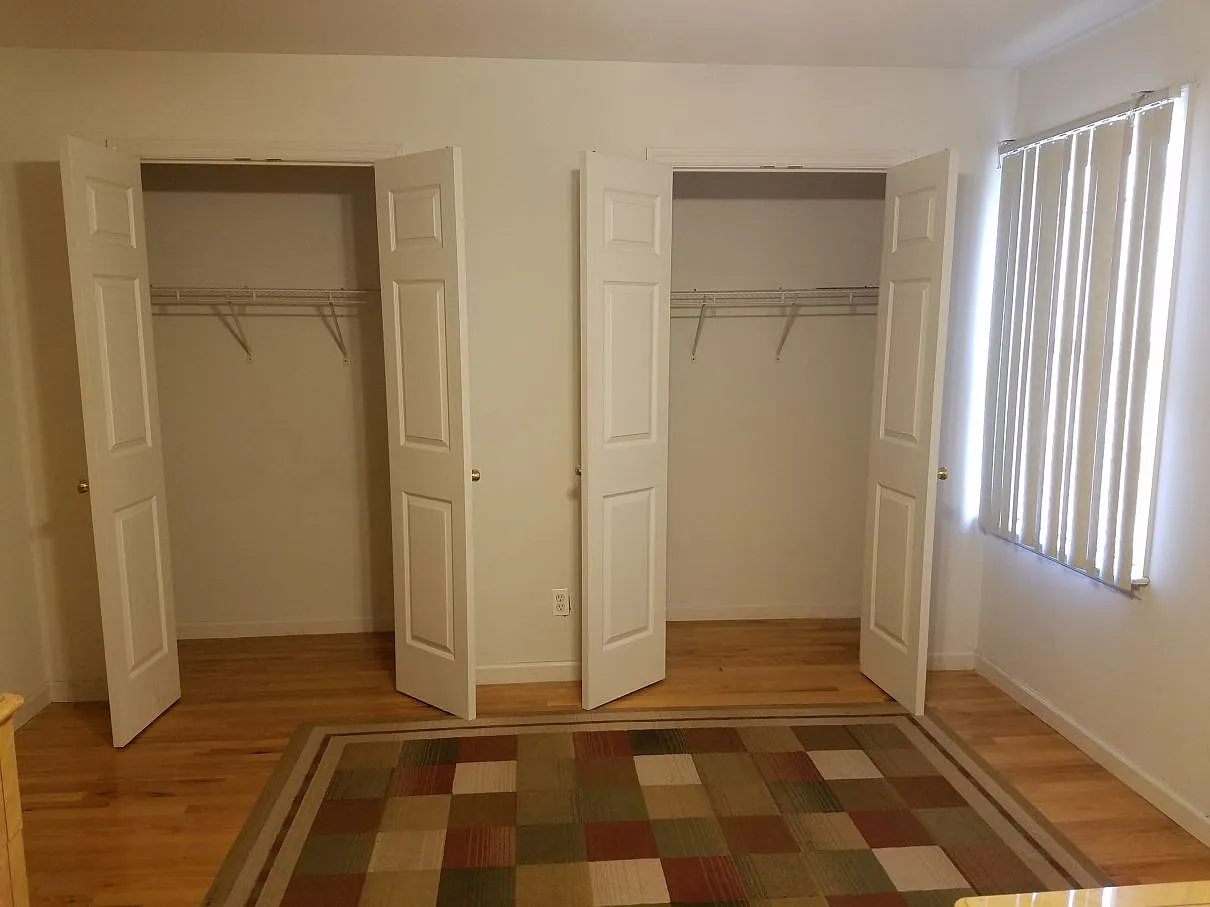 3 bed, 1350 sqft, $3,800 — Photo 4