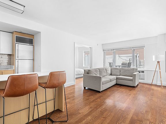 2nd image of 211 E 51st St APT 2C