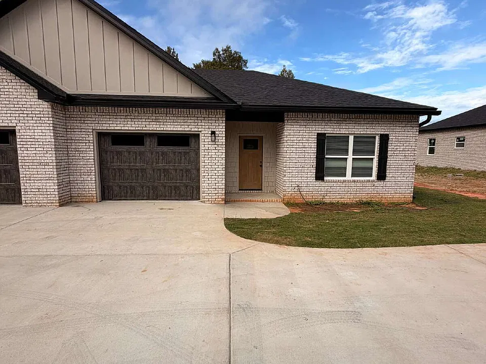 2260 W Cook Rd #2