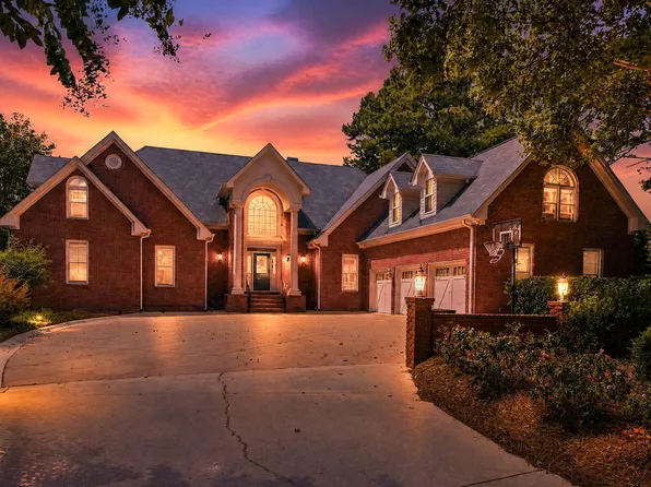 3117 Lake Park Dr, Jonesboro, GA 30236
