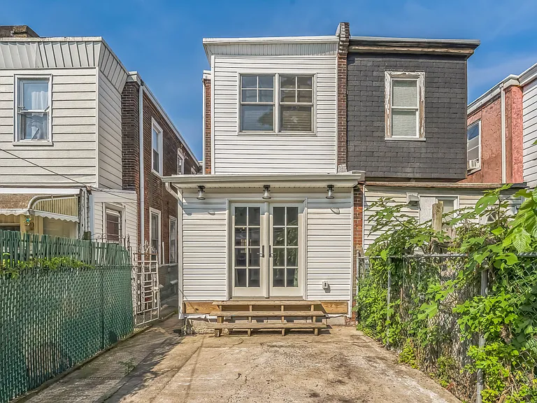 1845 E Cambria St #1 — Photo 28