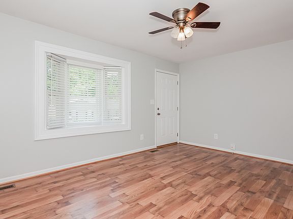 4th image of 104 W Nims Ave