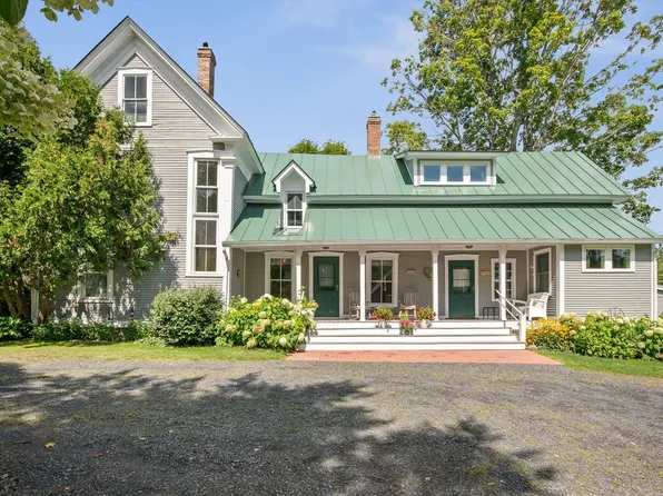4288 County Road, East Montpelier, VT 05602