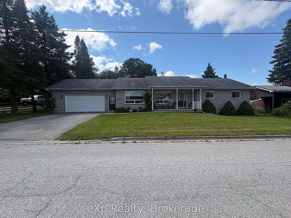 1st image of 23 12th St SE