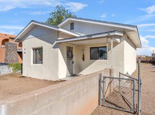 1239 Summer Ave NW, Albuquerque, NM 87104