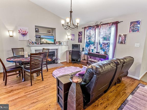 5th image of 181 Ambrosia Ln