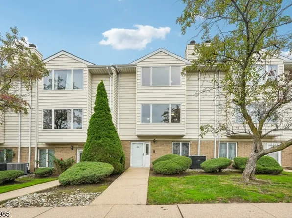 33 Aycrigg Ave, Passaic City, NJ 07055