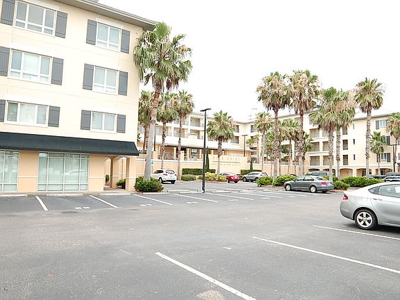 4th image of 525 N 3rd St #304