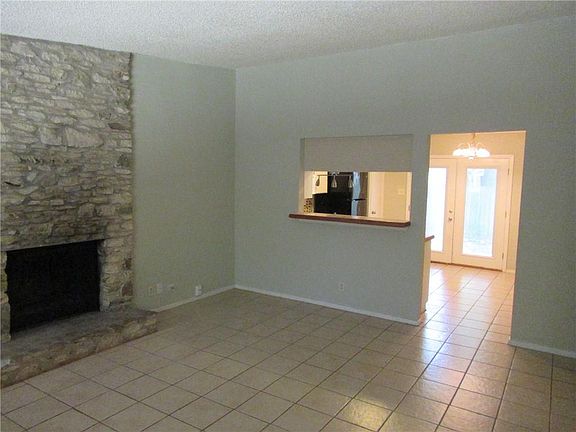 5th image of 11908 Broad Oaks Dr #A