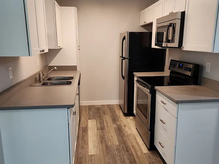 1807 Harbor Dr #D — Photo 5