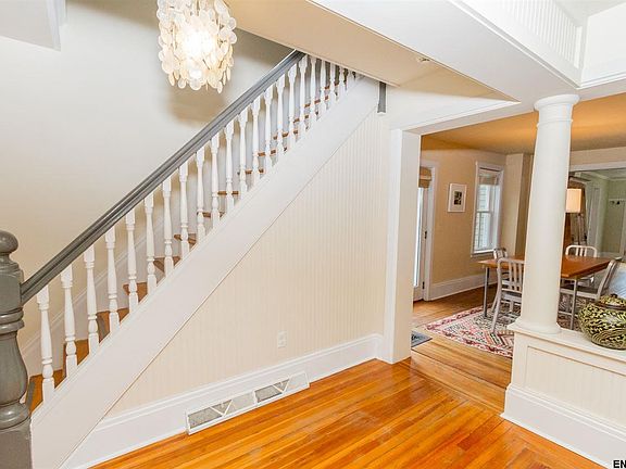 4th image of 235 Nelson Ave